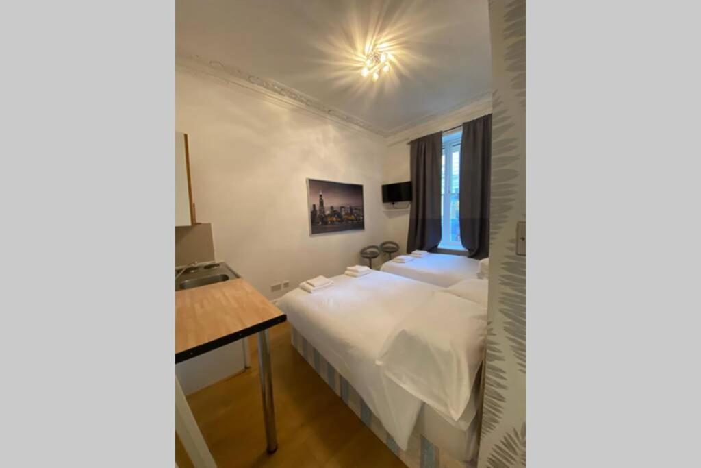 F6-Comfy Ground Flr Studio Fits 4- Near Paddington Londra Exterior foto
