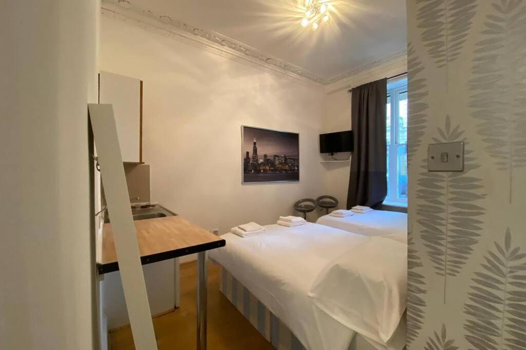 F6-Comfy Ground Flr Studio Fits 4- Near Paddington Londra Exterior foto